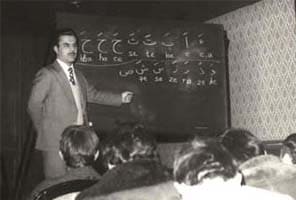 Mahmud Esad Coşan ders veriyor